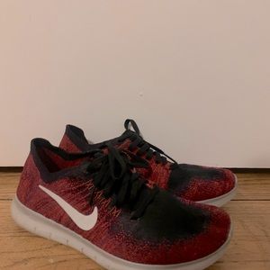 Nike free run flyknit Youth/women’s
